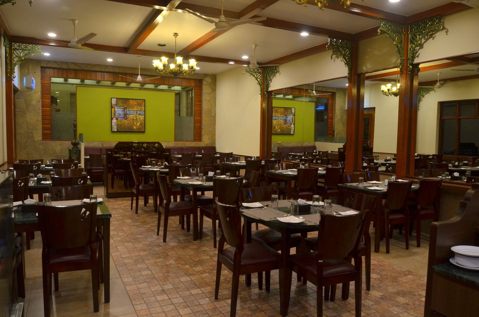 Zaras Resort Lonavala Exteriör bild